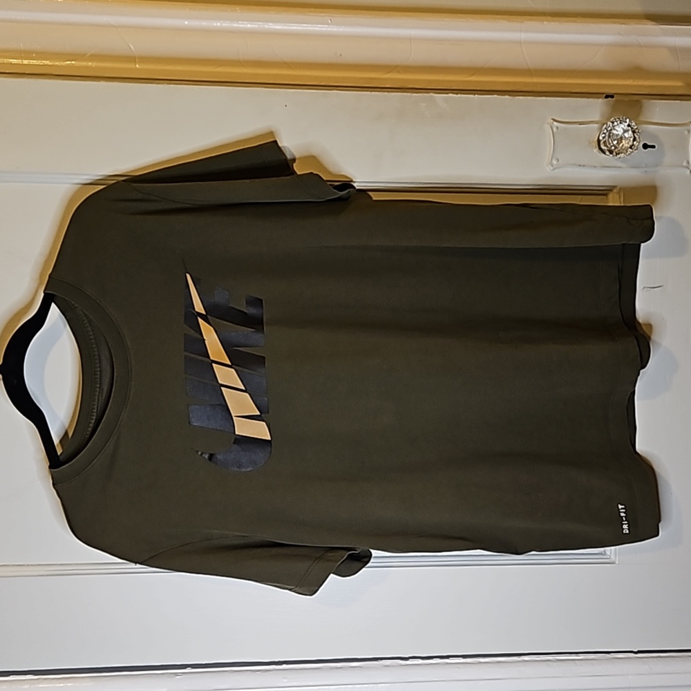 Men's Nike Dri- Fit Tee- XL